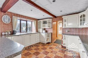 Photo 32- click for photo gallery